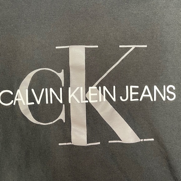 Calvin Klein Jeans Black Logo Short Sleeve Tee Shirt - Picture 2 of 6